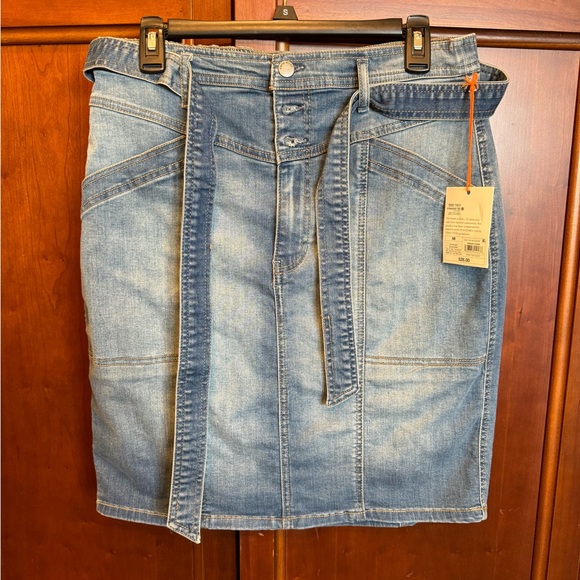 Knox Rose denim mini skirt with tie belt. New with tags. - Picture 1 of 4